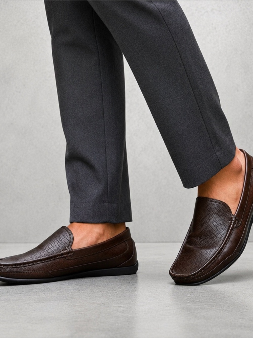 J Ferrar Barton Men’s 9M Brown Memory Foam Slip On Loafers Moc Toe Casual Shoes